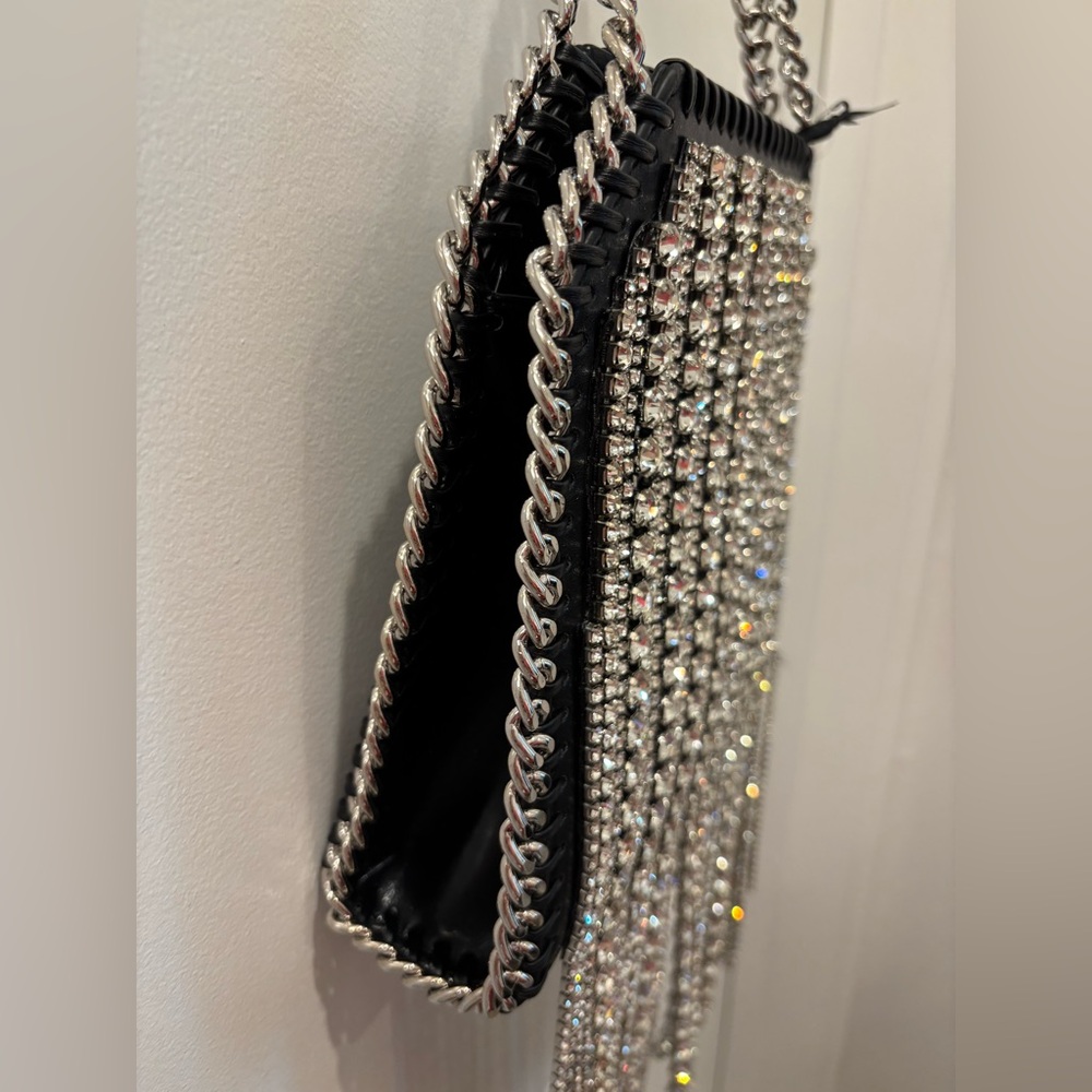 NWT House of Harlow 1960 stunning Chain & rhinestone waterfall bag - Picture 4 of 12